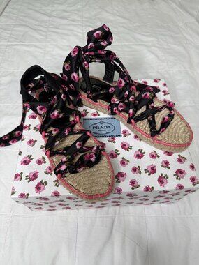 New Prada Floral Scarf Tie Espadrille Sandals size 8!